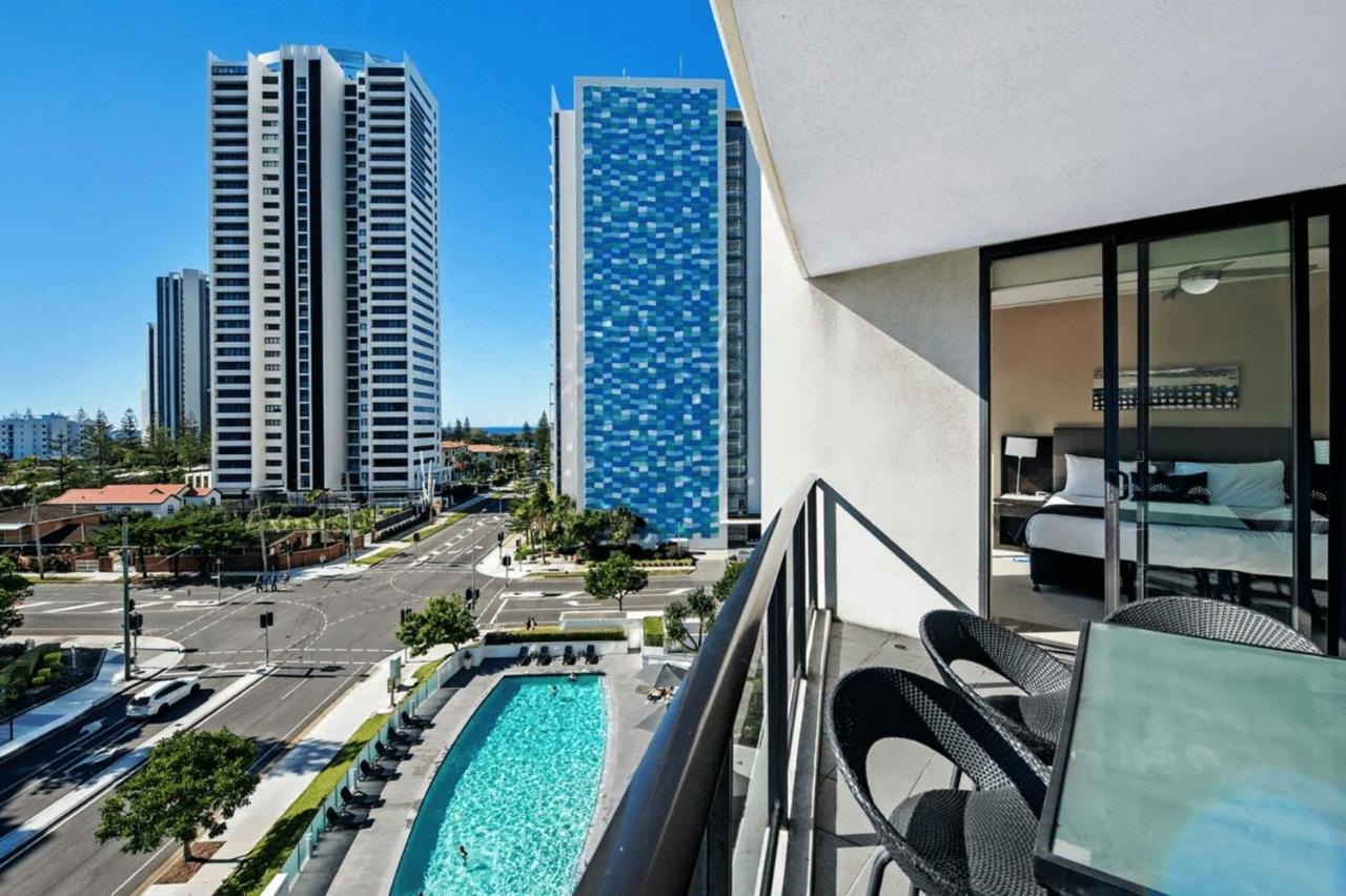 Modern 2 Bedroom Apartment In Sierra Grand - Coasthm Gold Coast Extérieur photo